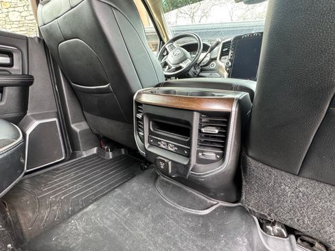 Used 2022 RAM 5500 Laramie AWD/4WD image 28