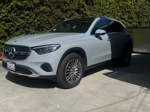 Used 2025 Mercedes-Benz GLC 300 image 10