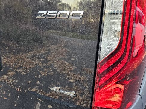 Used 2022 Mercedes-Benz Sprinter 2500 image 13