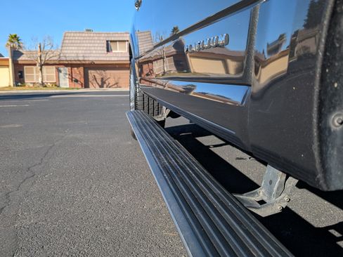 Used 2017 Ford Expedition EL Platinum image 20