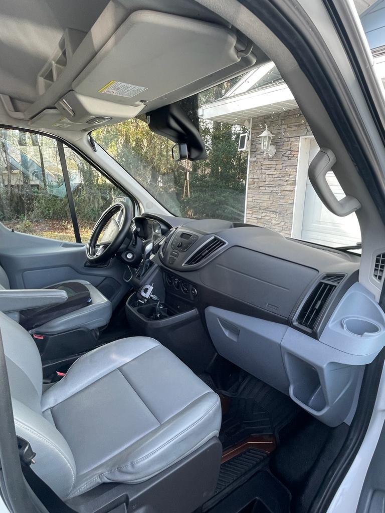 Used 2016 Ford Transit 250 148 Medium Roof RWD image 9