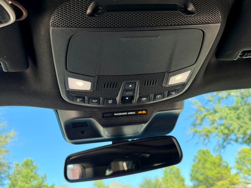 Used 2022 Ford Expedition Max Limited image 26