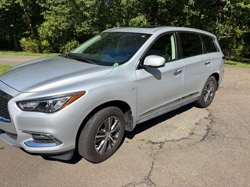 Used 2019 INFINITI QX60 Pure AWD/4WD image 2