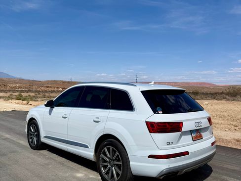 Used 2018 Audi Q7 3.0T Premium Plus w/ Premium Plus Package AWD/4WD image 4