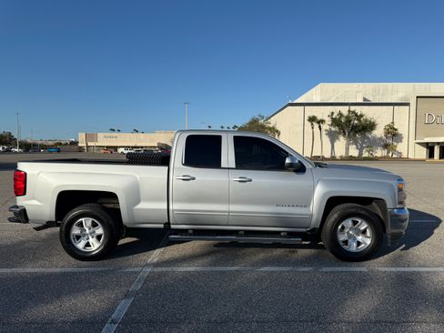 Used 2018 Chevrolet Silverado 1500 LT w/ All Star Edition image 9