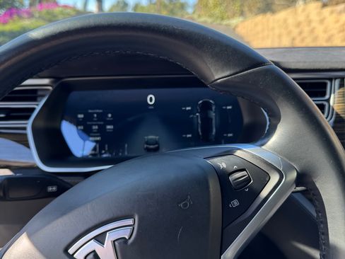 Used 2016 Tesla Model S 85D image 13