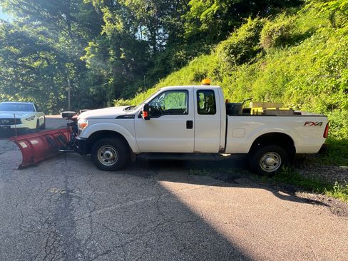 Used 2014 Ford F350 XL AWD/4WD image 1