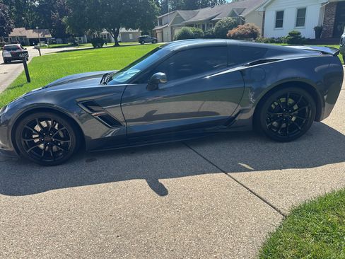 Used 2017 Chevrolet Corvette Grand Sport RWD image 10
