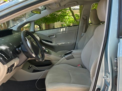 Used 2015 Toyota Prius Two FWD image 10