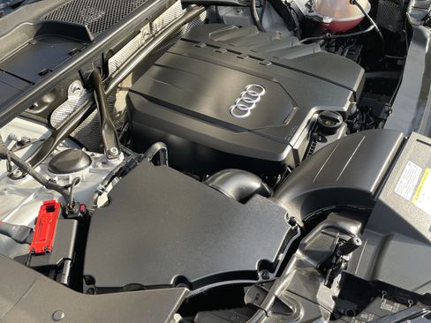 Used 2022 Audi Q5 2.0T Premium Plus image 22