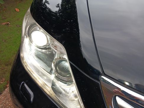 Used 2011 Lexus LS 460 image 21