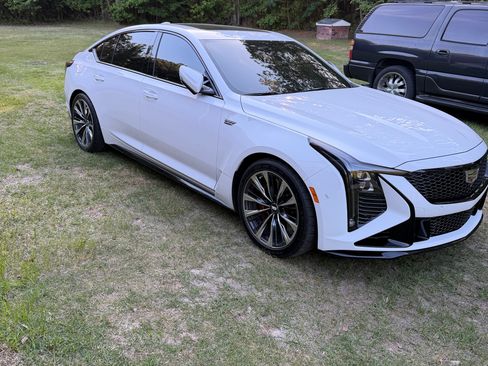 Used 2026 Cadillac CT5 V Blackwing w/ Precision Package RWD image 2