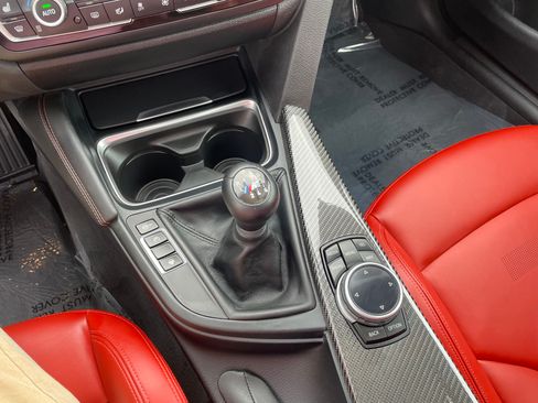 Used 2015 BMW M4 Coupe 2D image 19