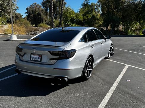 Used 2021 Honda Accord Sport image 4
