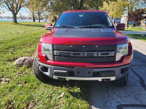 Used 2014 Ford F150 Raptor w/ Equipment Group 801A Luxury image 4