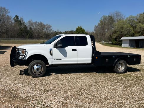 Used 2022 Ford F350 XLT w/ XLT Value Package AWD/4WD image 1