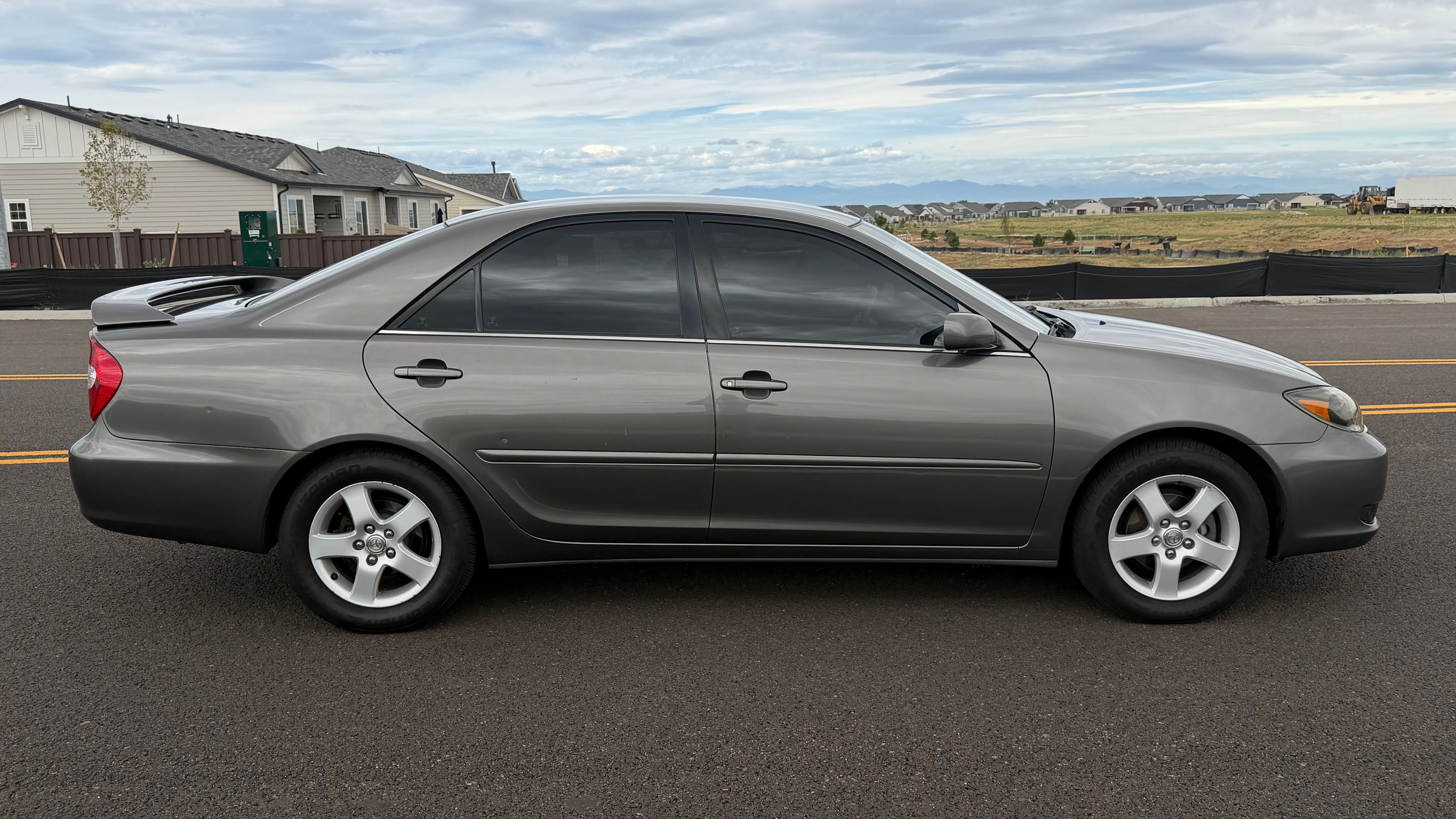 Used 2002 Toyota Camry SE FWD image 4