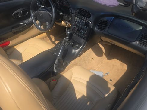 Used 2004 Chevrolet Corvette Convertible w/ Preferred Equipment Group image 6