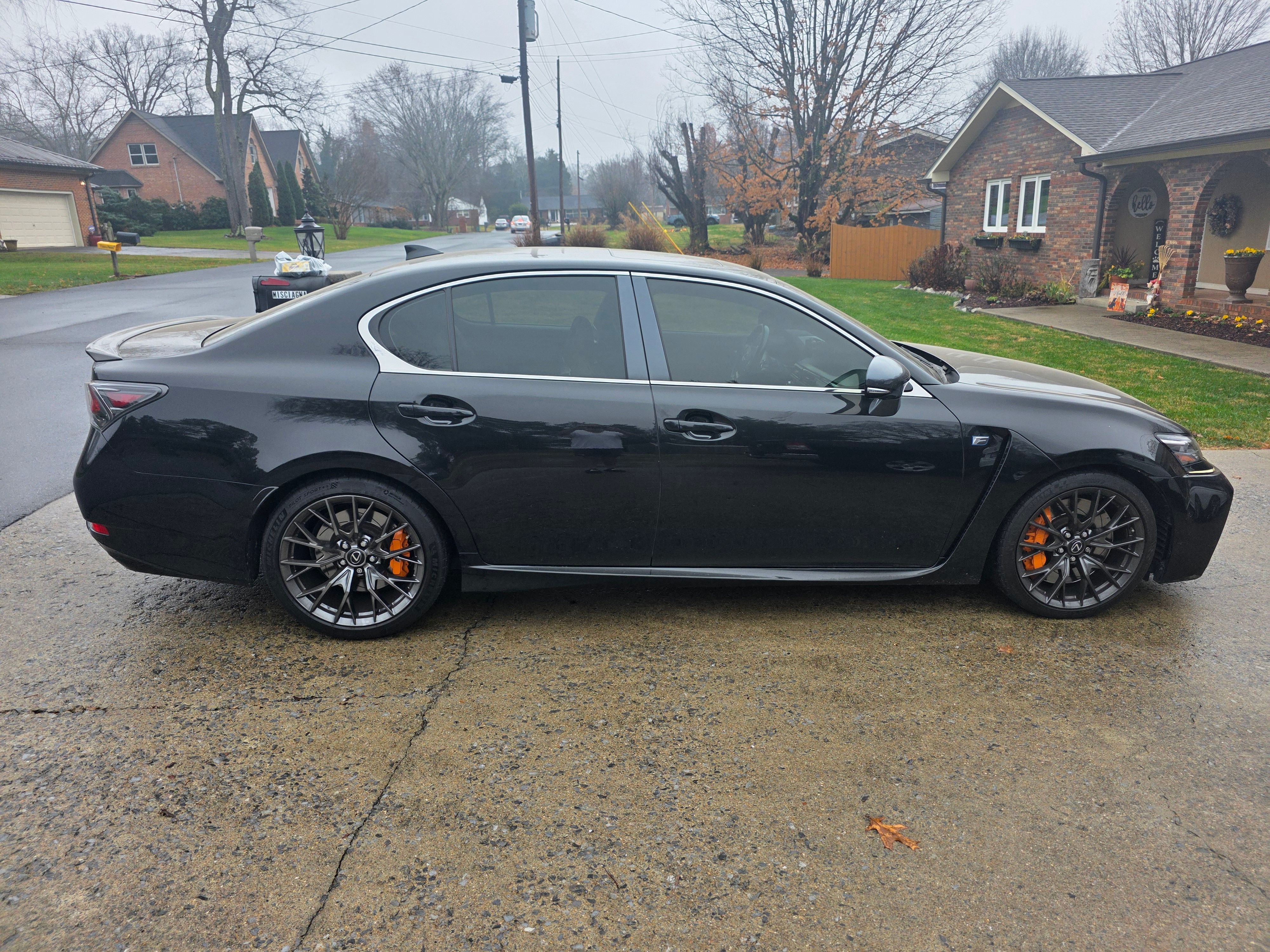 Used 2017 Lexus GS F RWD image 1