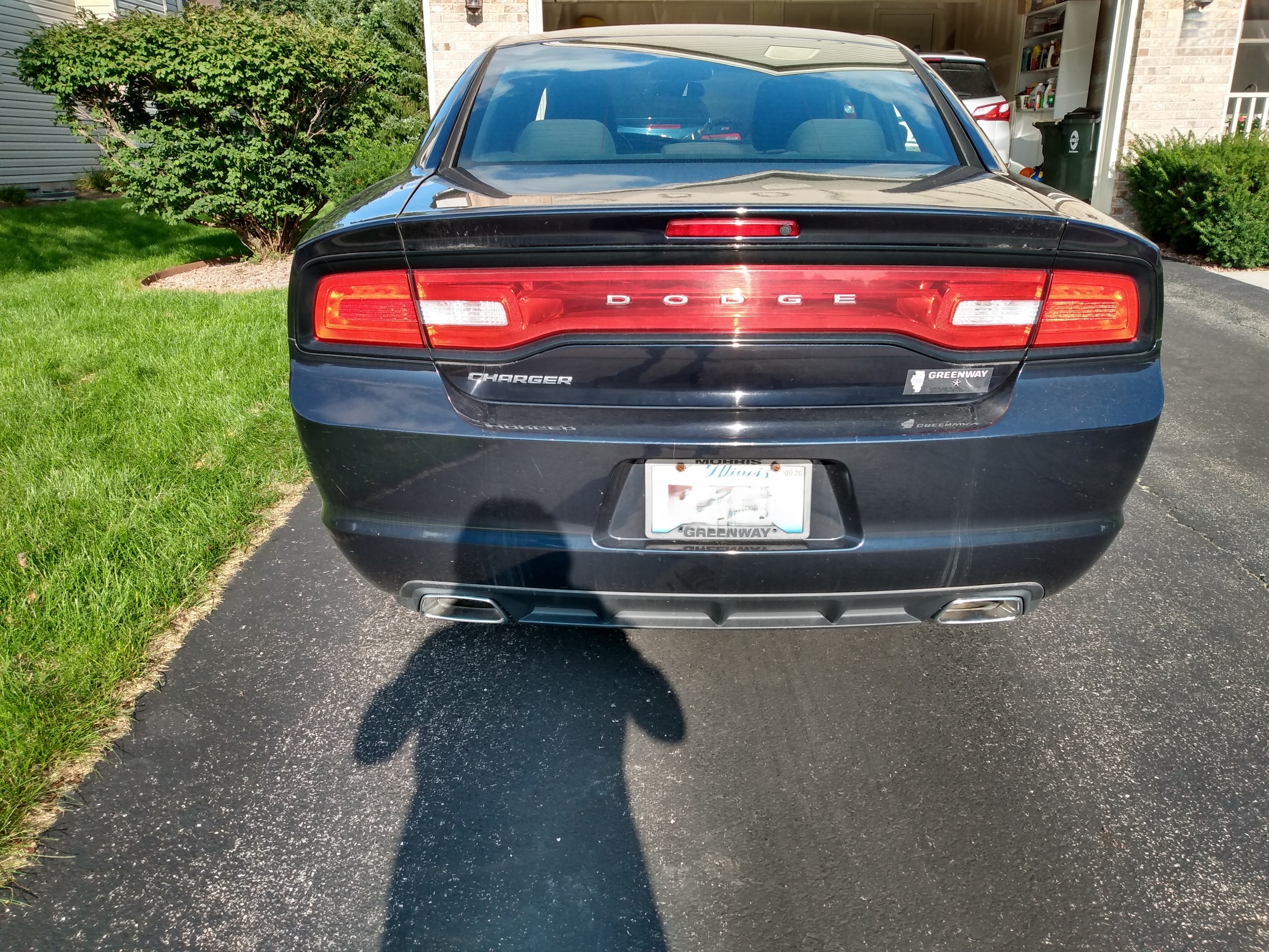 Used 2011 Dodge Charger SE RWD image 5