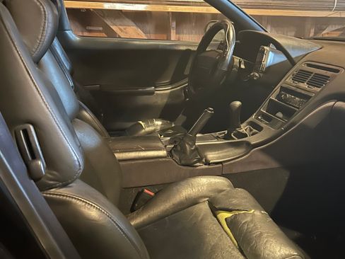 Used 1995 Nissan 300ZX Hatchback RWD image 2