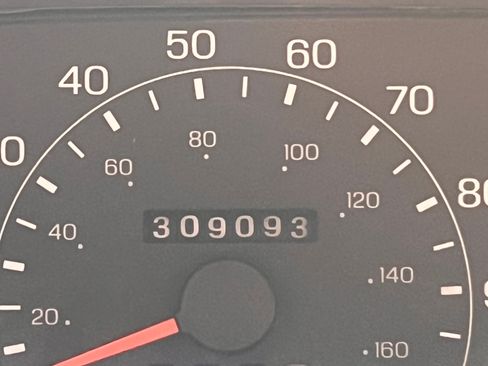 Used 2000 Ford F250 2WD Crew Cab Super Duty image 6