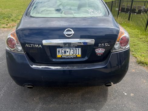Used 2010 Nissan Altima 2.5 SL w/ SL Pkg FWD image 9