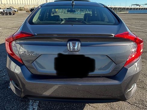 Used 2018 Honda Civic EX-L image 5
