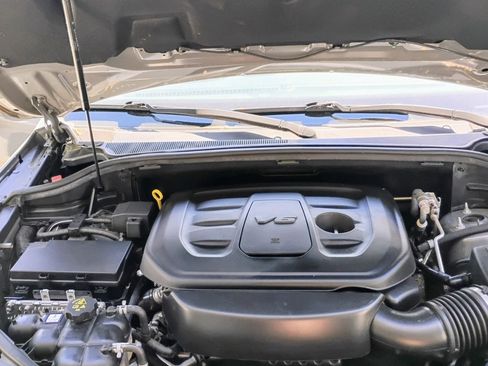 Used 2019 Jeep Grand Cherokee Altitude image 16