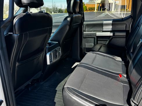 Used 2016 Ford F150 Lariat image 19