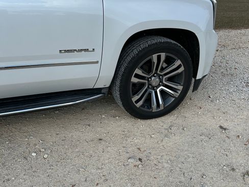 Used 2020 GMC Yukon XL Denali w/ Open Road Package image 6