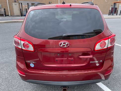 Used 2011 Hyundai Santa Fe GLS image 8