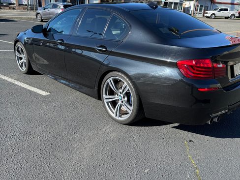 Used 2014 BMW M5 image 18