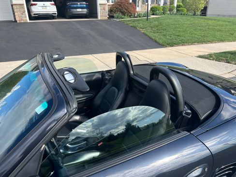 Used 2004 Porsche Boxster image 14