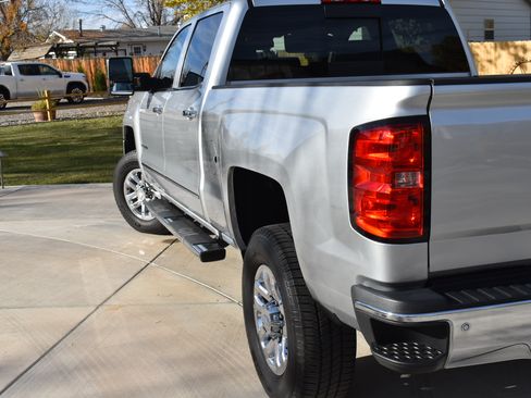 Used 2017 Chevrolet Silverado 2500 LTZ w/ Duramax Plus Package image 9