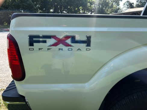 Used 2011 Ford F350 Lariat w/ Lariat Ultimate Pkg AWD/4WD image 18