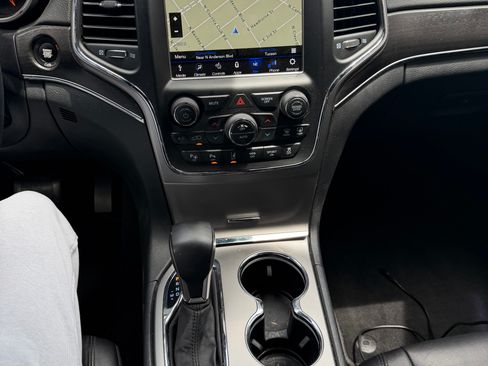 Used 2018 Jeep Grand Cherokee Limited AWD/4WD image 20