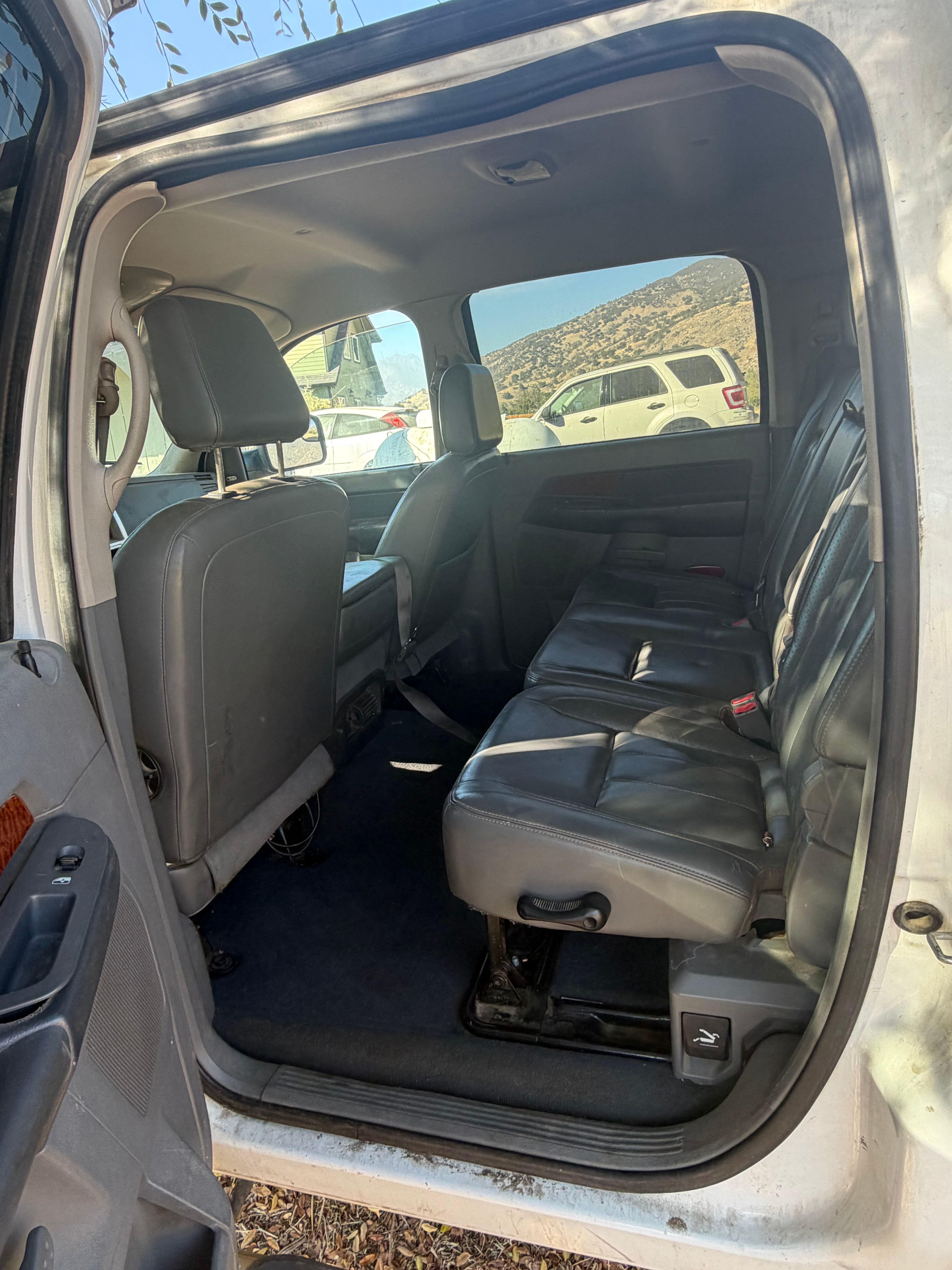 Used 2007 Dodge Ram 2500 Truck 4x4 Mega Cab image 8