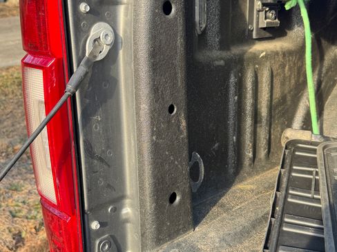 Used 2022 Ford F250 Platinum image 6