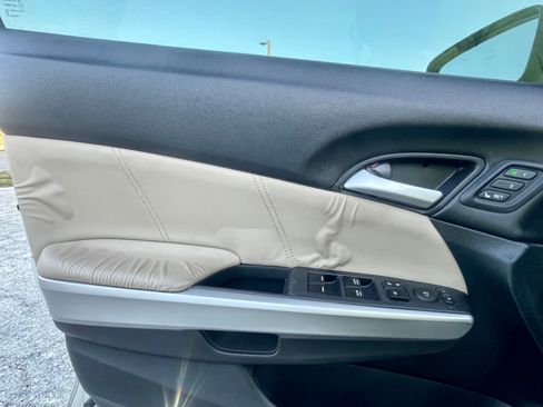 Used 2013 Honda Crosstour EX-L image 14