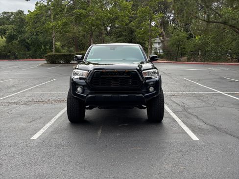 Used 2021 Toyota Tacoma SR5 w/ Trail Edition AWD/4WD image 1