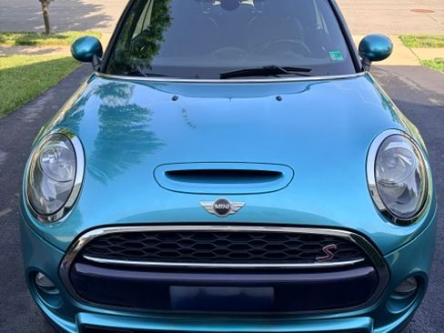 Used 2017 MINI Cooper S FWD image 4