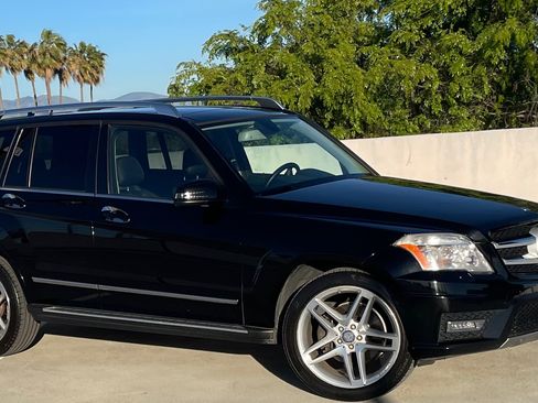 Used 2010 Mercedes-Benz GLK 350 4MATIC image 6
