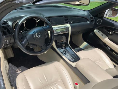 Used 2009 Lexus SC 430 Convertible RWD image 11