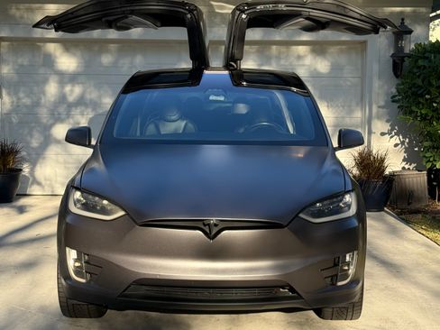 Used 2017 Tesla Model X P100D image 5