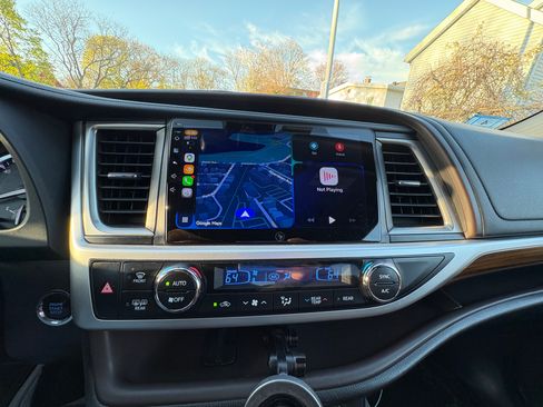 Used 2019 Toyota Highlander Limited AWD/4WD image 14