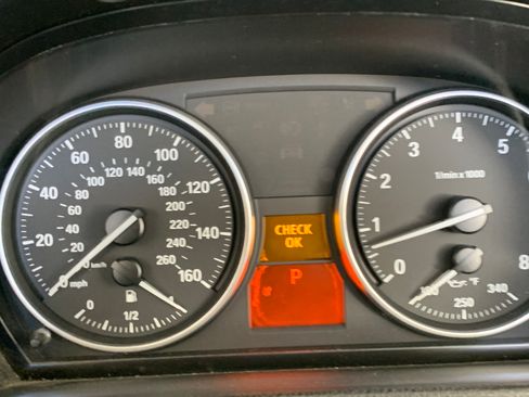 Used 2008 BMW 328i Convertible image 19