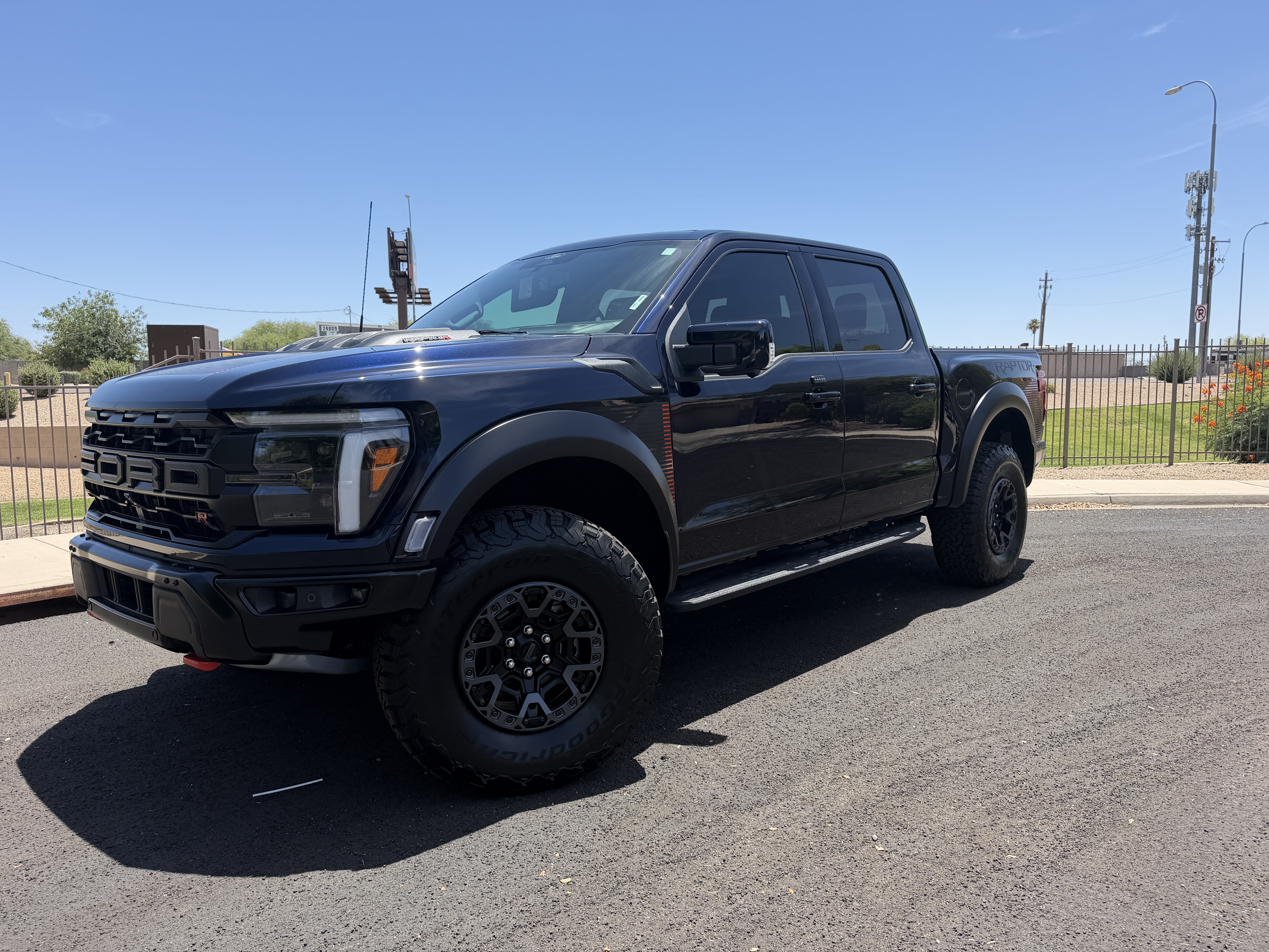 Used 2025 Ford F150 Raptor w/ Equipment Group 803A Raptor R AWD/4WD image 2