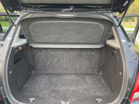 Used 2018 Chevrolet Trax Premier w/ Midnight Edition image 2