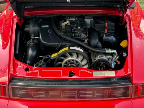 Used 1992 Porsche 911 Carrera image 2